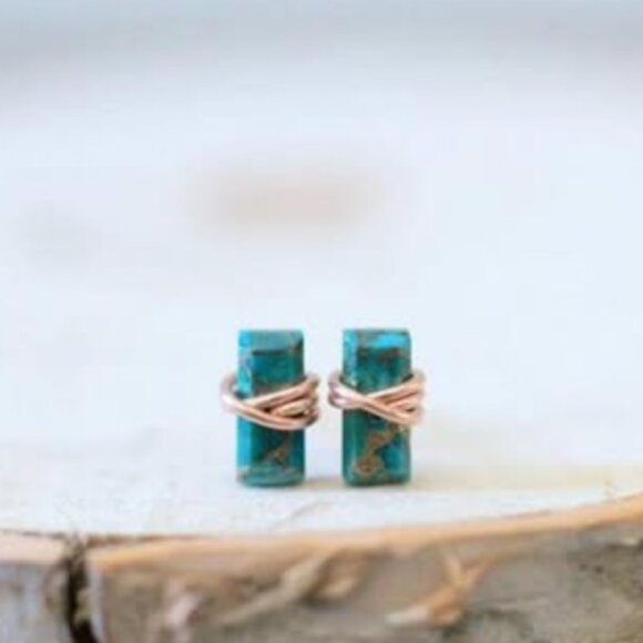 Turquoise wrapped in 14k Gold Fill Earrings - Picture 1 of 1